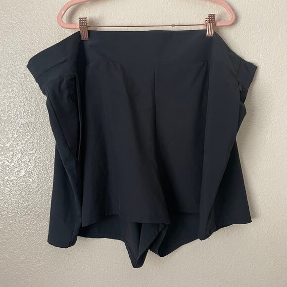 Athleta Shorts Womens Size 26 Plus Black Brooklyn Pull On Pockets Athletic Gym - Picture 3 of 10